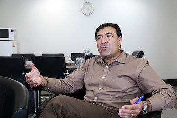 ایجاد شرکتهای اجارهای مسکن در دستور کار/ بانک مرکزی با افزایش وام مسکن موافق است/ کاهش ۳۰ درصدی قیمت مسکن در اسفند ۹۳ نسبت به خرداد ۹۲/ لغو معافیت مالیاتی درآمد حاصل از اجارهبها علی چگینی