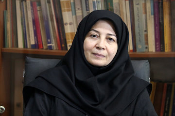 تدوین برنامه اجرایی استانها در حوزه زمین و مسکن برای سال ۱۴۰۲  نفیسه قدسیان