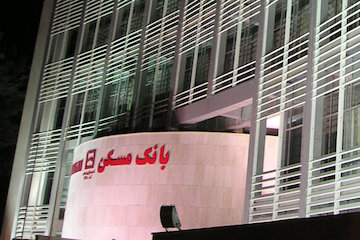 تاکید وزیر اقتصاد بر توسعه ای شدن بانک مسکن/ پیگیری موضوع در دولت، بانک مرکزی و شورای پول و اعتبار  بانک مسکن