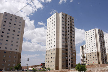 مالکان ۳۰۰۰ مسکن مهر در پرند واحدشان را یکسال است تحویل نگرفتهاند مسکن مهر پرند