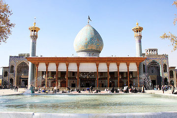 صحن و شبستان حرم حضرت معصومه (س) امسال تکمیل و بهرهبرداری میشود/مطالعات و تملک بخشی از اراضی پیرامون حرم شاهچراغ(ع) در حال انجام است شاهچراغ