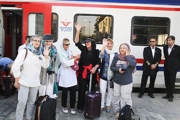 ورود گردشگران اروپایی به ایران