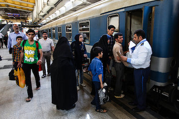 پیش فروش بلیت قطارهای مسافری فردا آغاز میشود قطار مسافری