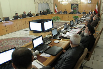 بررسی «توسعه حمل و نقل ریلی» توسط هیئت دولت بررسی شد/ اهداف سهم بار و مسافر ریلی تا پایان دولت دوازدهم هیات دولت