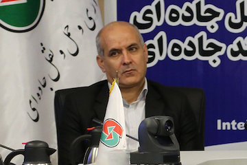 تاکید بر تعامل و یکپارچگی سیستمهای حملونقل هوشمند درون و برون شهری/ بهرهبرداری از دادههای ثبتی برای تسهیل برنامهریزی سفر مردم علی اکبر عاشوری