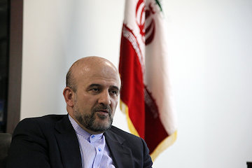 تشریح آخرین وضعیت مصلی تهران با پیشرفت فیزیکی ۷۳ درصدی/ تاکید بر اهمیت مصلی در مواقع بحرانی همچون زلزله/ مصلی تهران میزبان نمایشگاه کتاب در سال ۹۷ است محمدجعفر علیزاده در بازدید از پایگاه خبری