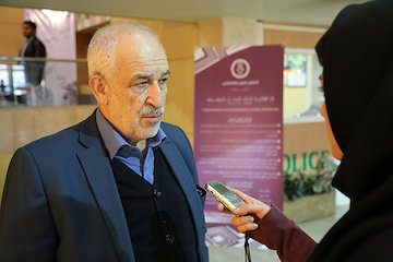 تشکیلاتی برای مشارکت مردمی در بخش راه روستایی وزارت راه ایجاد میشود / تامین قیر رایگان برای خیرین راهساز برزگر- خیرین