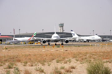 نصب چراغهای اپروچ باند ۳۵ راست فرودگاه زاهدان/ طراحی طرح تقرب مبتنی بر ILS برای باند ۲۹ راست مهرآباد/ جذب سرمایهگذاری ۱۰۰۰ میلیارد تومانی در شهر فرودگاهی فرودگاه امام خمینی(ره)