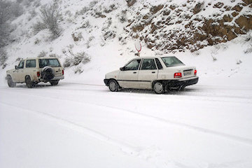 نفوذ سامانه بارشی از غرب و جنوبغرب به کشور/پیشبینی لغو پروازها و اختلال در سفرهای بین شهری برای استانهای پربارش/شرایط بارش در پایتخت از فردا فراهم میشود بارش برف در جاده