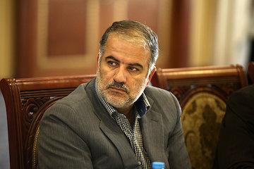 کلیه راههای شریانی گیلان باز است/ ۹۰درصد راههای روستایی استان تا پایان امروز بازگشایی میشوند/ بازگشایی راه های ۵۵۸ روستا ادامه دارد/ استقرار ۳۹۰ دستگاه ماشین آلات در استان شعبانعلی خاوری