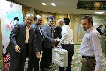 تقدیر از برگزیدگان مسابقه کتابخوانی «واجب فراموششده» مراسم اهدای جوایز برندگان مسابقه (واجب فراموش شده)