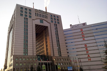 اقدامات گسترده کمیسیون ایمنی راهها طی ۵ سال اخیر/ معرفی و پیگیری توسعه مبتنی بر حملونقل همگانی  ساختمان شهید دادمان- وزارت راه و شهرسازی