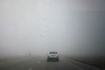 جاده- مه گرفتگی- مسافرت- هواشناسی