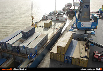 افزایش ظرفیت بندر خرمشهر در صورت اجرایی شدن خارج سازی مغروقهها و لایروبی اروند 
 بندر خرمشهر/ عکس: اداره کل بنادر و دریانوردی خرمشهر