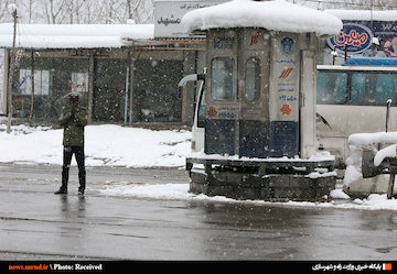 بارش برف در گردنه های جاده هراز/ عکس: اداره کل راه و شهرسازی مازندران