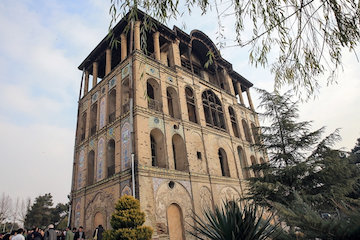 توقف عمليات ساختماني در محدوده عمارت عشرتآباد / تاكيد بر استفاده عمومي از عمارت تاريخي  عمارت تاريخي عشرتآباد