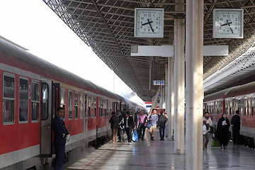 بهرهبرداری از زيرگذر ايستگاههای مسافری اردكان و ميبد در هفته دولت ايستگاه راهآهن مشهد مسافر
