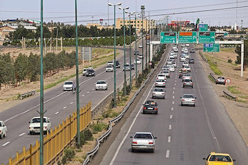 تردد روان در اکثر محورهای مواصلاتی کشور جاده ترافيك