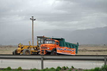 اسكان بيش از ۴۰۰ نفر مسافر در مهمانسراها و مساجد بين راهي در ايام تعطيلات نوروز ۹۴ خدمات نوروزي راهداري
