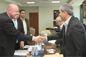 تأکید بر توسعه همکاریهای بندری و دریایی جهاندیده و  آنتون گینوف