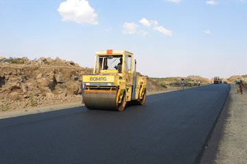 پایان عملیات بهسازی و آسفالت راه روستایی در استان کرمانشاه آسفالت