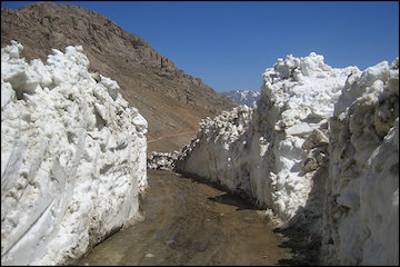 بازگشایی گردنه برفگیر در استان قزوین