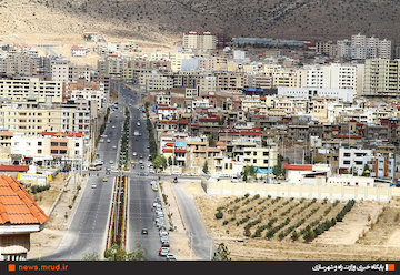 آمادهسازی ۲۵۰ هکتار زمین مورد نیاز طرح اقدام ملی در شهر جدید صدرا/ ساخت ۱۵۰۰۰ واحد مسکونی در فازهای یک و دو / ۲۸۰۰۰ نفر متقاضی طرح اقدام ملی مسکن  شهر جدید صدرا