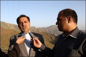 آخوندی و محمودی