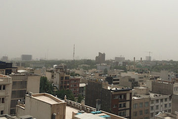 وقوع گرد و خاک و کاهش کیفیت هوا در شرق کشور  گردوخاک تهران