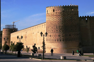 طبقه چهاردهم؛ آخرين ارتفاع برج آسمان شيراز/ ضرورت اخذ تأييديه سازمان ميراث فرهنگی برای برج آسمان ارگ كريم خان شيراز