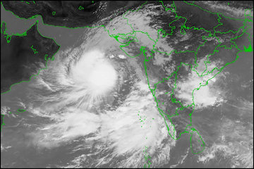 ۲ درصد طوفانهای حارهای، جنوب ایران را تحت تأثیر قرا ر میدهد/ «گونو» خطرناکترین طوفان یک دهه گذشته در سواحل جنوب طوفان