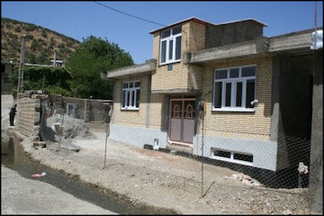 ۲۰۰۰ واحد مسکونی محرومان در کردستان احداث میشود/پرداخت ۲۸ میلیارد و ۶۰۰ میلیون تومان بلاعوض به متقاضیان مسکن محرومان