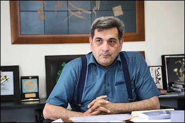 طرح انتقال پايتخت از تهران منطقی نيست/ قانون گسترش نظارت بر شهر تهران به زودی ابلاغ میشود پیروز حناچی