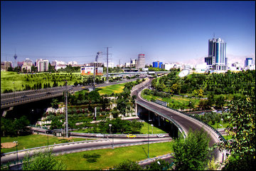 آسمان صاف و جوی ارام در اکثر نقاط کشور/ آبهای جنوبی مواج است اسمان آبی