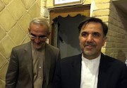 بازديد وزير راه و شهرسازي از خانه تاريخي امام خميني(ره) در شهر نجف