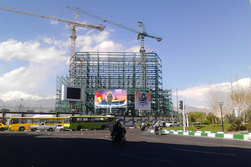 ساخت و ساز در میدان سپاه تهران