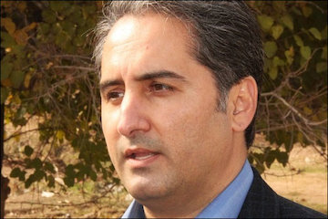 جزئیات تمهیدات راهداری زمستانی استان قزوین/ بازسازی ۱۵۵ دستگاه ماشین آلات راهداری/ فعالیت ۳۰۰ نیروی راهداری برای خدماترسانی به مردم افشين پيرنون