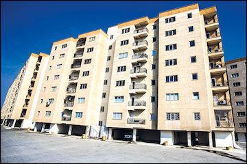 واگذاری۲۷۷۰ واحد مسکن مهر به متقاضیان/ افتتاح و کلنگزنی پروژههای راهی در دشتی  مسکن مهر هرمزگان