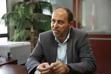 افزایش پروازهای عبوری از آسمان کشور به ۱۰۰۰ پرواز در شبانهروز/ جزئیات بررسی آزادسازی نرخ بلیت هواپیما در کمیسیون عمران/ تأکید بر ارتقای ایمنی پروازها٬ نوسازی ناوگان هوایی و افزایش کیفیت خدمات بازدید خسروی از پایگاه خبری