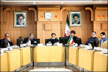 بانک مرکزی درباره کاهلی بانکها در پرداخت وام بافت فرسوده فکری کند/ متاسفانه هنوز بسیاری از ما دولتیها خود را متولی مردم میدانیم/ نظام حکمروایی شهری اصلاح نشود وضع نابسامان موجود ادامه مییابد جلسه ستاد ملی بازآفرینی