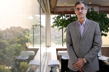 پيشنهادات رئيس اتاق تهران برای فرصتهای سرمايهگذاری روسيه و ايران/ اهميت ايجاد شرکتهای حملونقل دریایی مشترك مسعود خوانساری