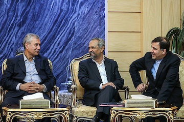 پیگیری مسکن اجتماعی در جلسه آخوندی با ربیعی؛ معرفی مشمولان با وزارت رفاه است وزرا