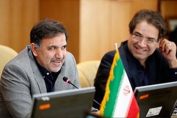 تاکید وزیر راه و شهرسازی بر ضرورت توجه به یکپارچگی حمل و نقل جادهای در بازآفرینی شهری وزیر