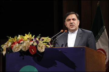 سخنرانی وزیر راهوشهرسازی در پانزدهمین همایش سیاستهای توسعه مسكن/ گردهمایی دو روزه کارشناسان برای بررسی ابعاد مختلف مسکن عباس آخوندی