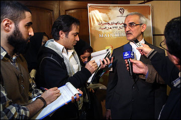 محسن پورسیدآقایی در جمع خبرنگاران