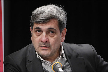 گره خوردن شهرسازی با اقتصاد زمین به نفع هیچ كس نیست پیروز حناچی