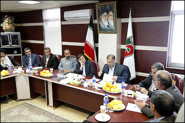 بررسی وضعیت پروژههای راه و شهرسازی استان سمنان با حضور آخوندی/ تأکید وزیر راه و شهرسازی بر ارتقای کیفیت زندگی در کنار توسعه فیزیکی و عمرانی نشست