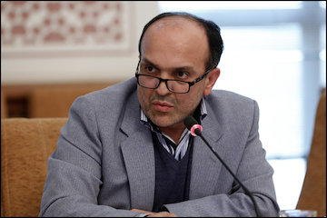 نایب رئیس کمیسیون عمران مجلس خواستار عرضه فولاد و سیمان خارج از بورس شد کمال علیپور خنکداری