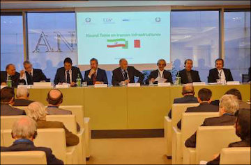 سرمایهگذاران ایتالیایی طرح های زیربنایی ایران را بررسی کردند/ پورسیدآقایی: وزارت راه و شهرسازی ۱۲۱ طرح به ارزش ۲۵ میلیارد دلار را به سرمایهگذاران عرضه کرد میزگرد طرحهای زیربنایی ایران