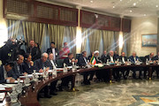 مراسم امضای هشت سند همکاری بین مقامات ارشد ایران و الجزایر در ساختمان نخست وزیری الجزایر